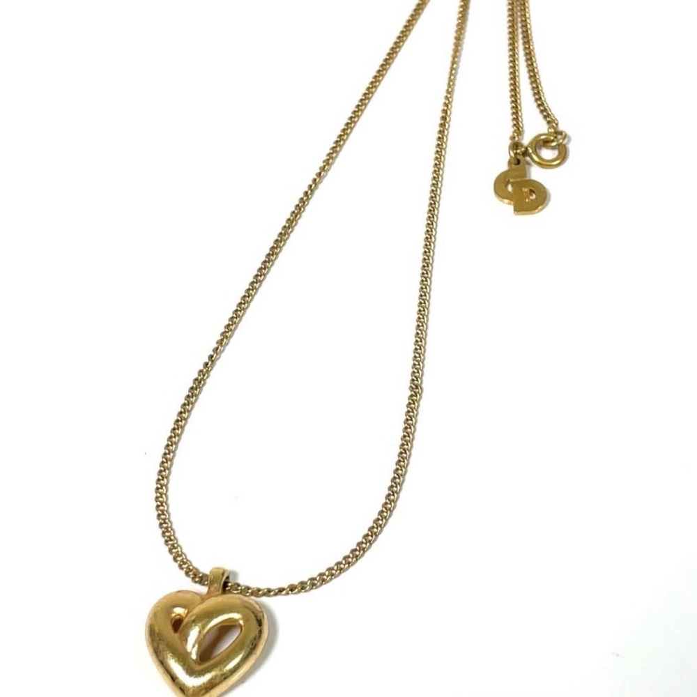 Christian Dior (Quiet Luxury) Vintage Gold Heart Necklace; Stunning Piece! - Picture 9 of 14